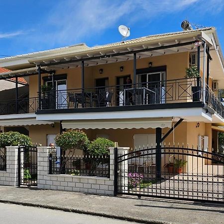 Ioulia'S Apartments Plataria Exterior photo